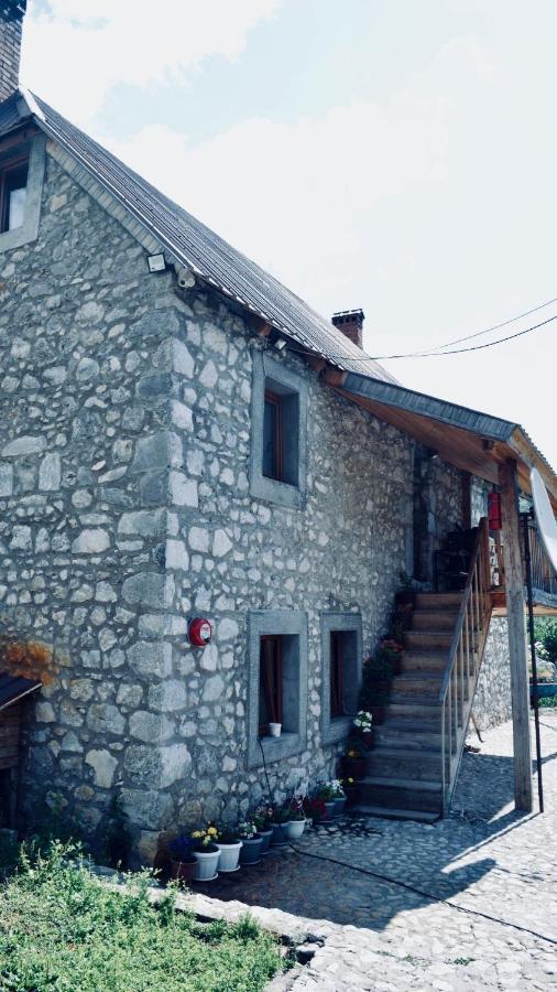 Guesthouse Kukaj Valbone Eksteriør bilde