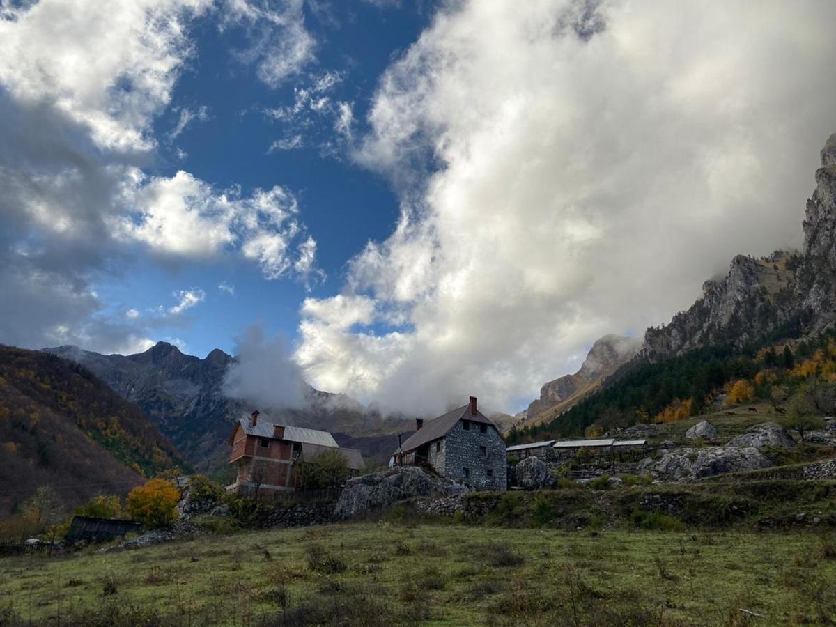 Guesthouse Kukaj Valbone Eksteriør bilde